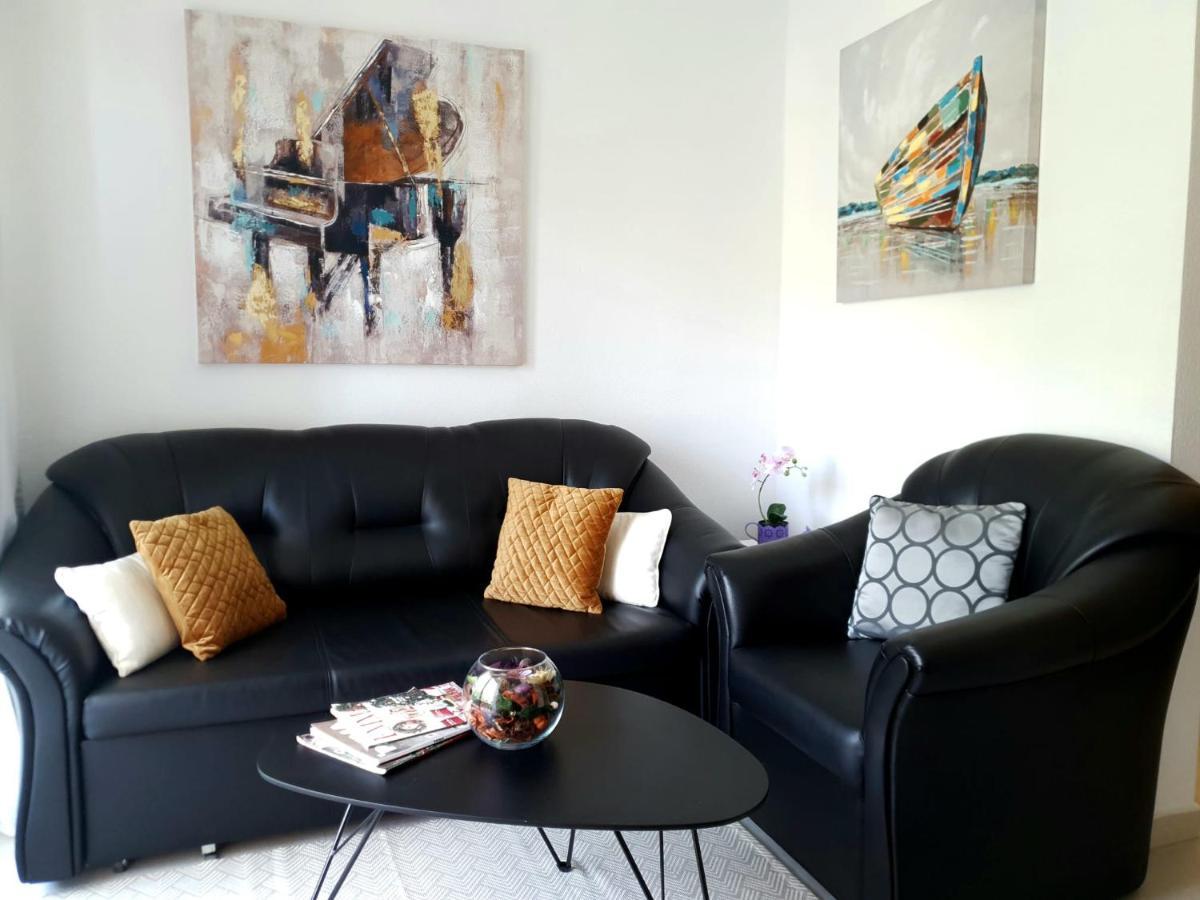 Orchid Seaview Apartment With Garage Parking Затон Екстер'єр фото