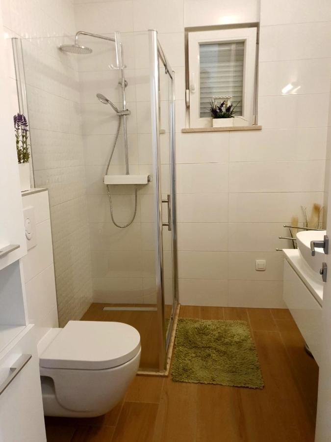 Orchid Seaview Apartment With Garage Parking Затон Екстер'єр фото