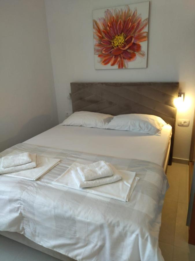 Orchid Seaview Apartment With Garage Parking Затон Екстер'єр фото